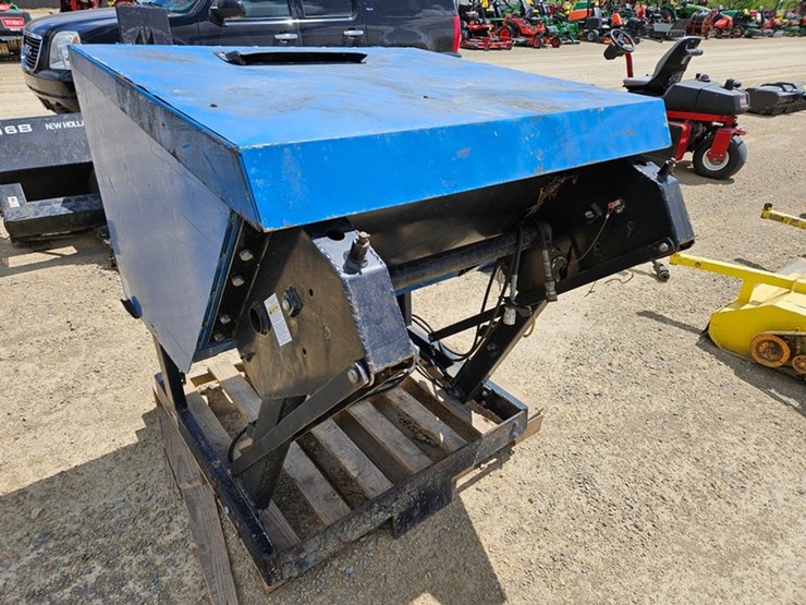 new-holland-cm274-image-36
