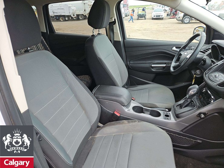 2016-ford-escape-image-17