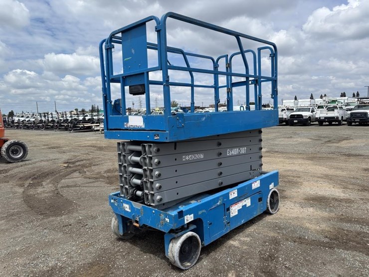 2019-genie-gs4047-image-1