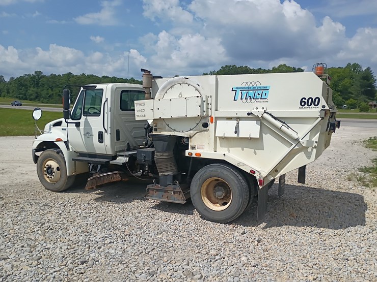 2015-international-durastar-4300-image-4