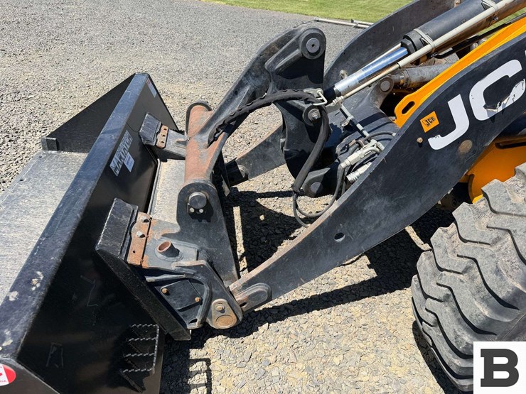 2018-jcb-409-image-12