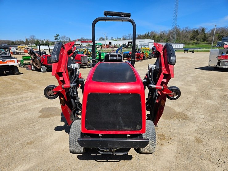 toro-groundsmaster-4000d-image-12