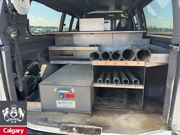 2016-gmc-3500-image-21