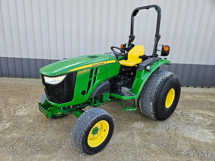 john-deere-4066r-image-1