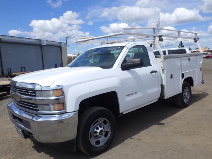 2016-chevrolet-2500-image-1