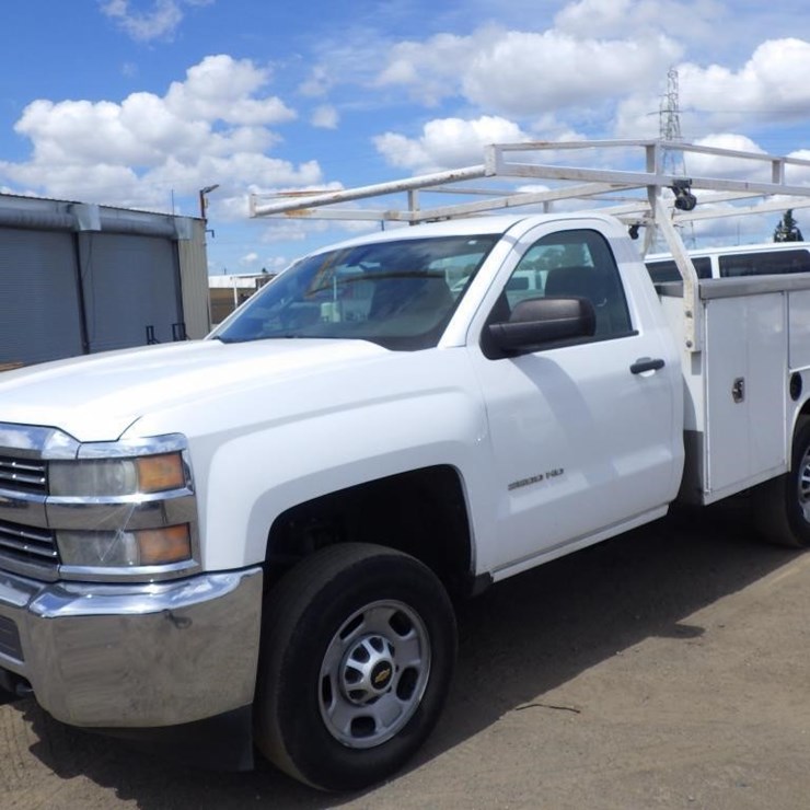 2016 CHEVROLET 2500
