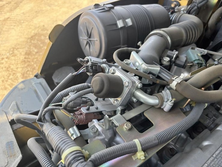 2020-caterpillar-2c6000-image-34