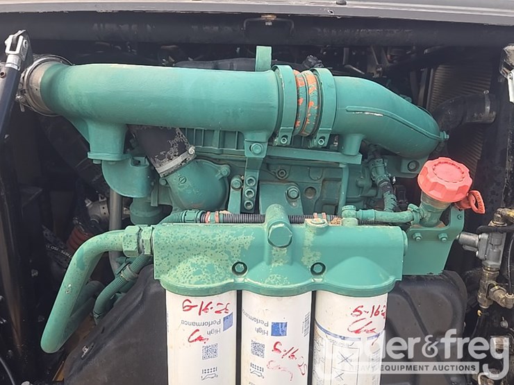 2021-volvo-a25g-image-37