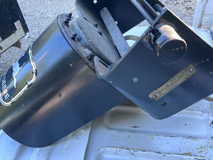 john-deere-140-image-3