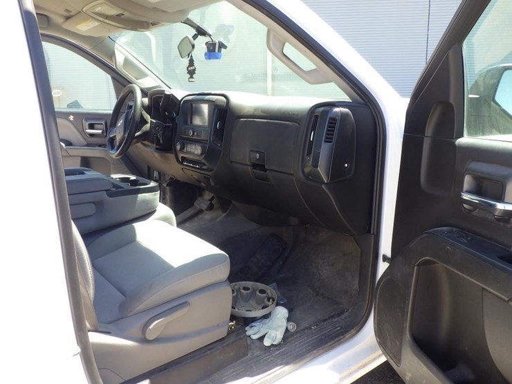 2016-chevrolet-2500-image-6