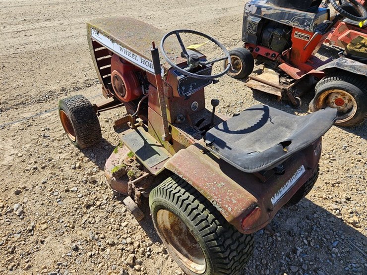 wheelhorse-c81-image-3