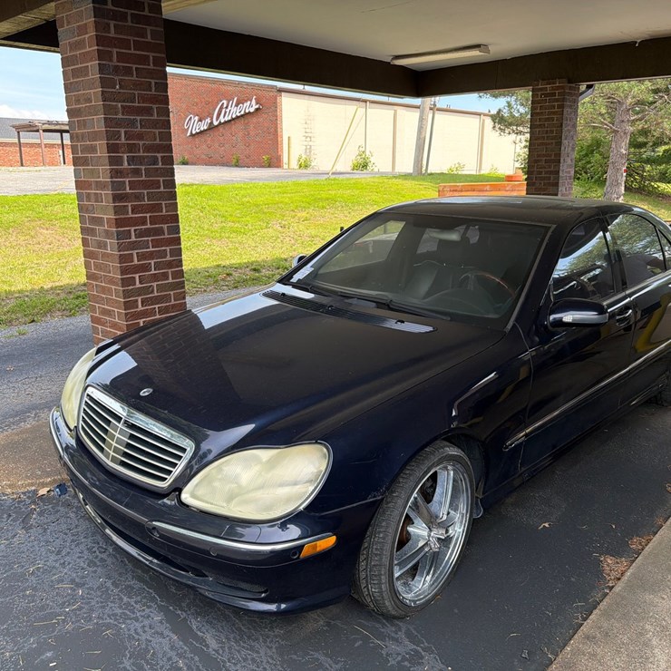 #22732 • 2002 Mercedes-Benz S-Class Passenger Car