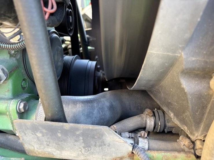 john-deere-6420-image-64