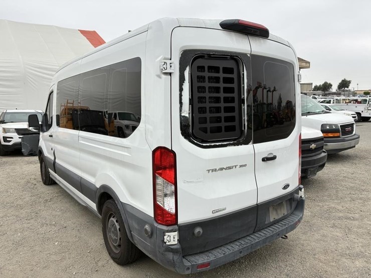 2020-ford-transit-image-4