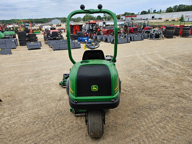 john-deere-2500e-image-4