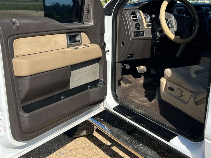 2010-ford-f150-image-19
