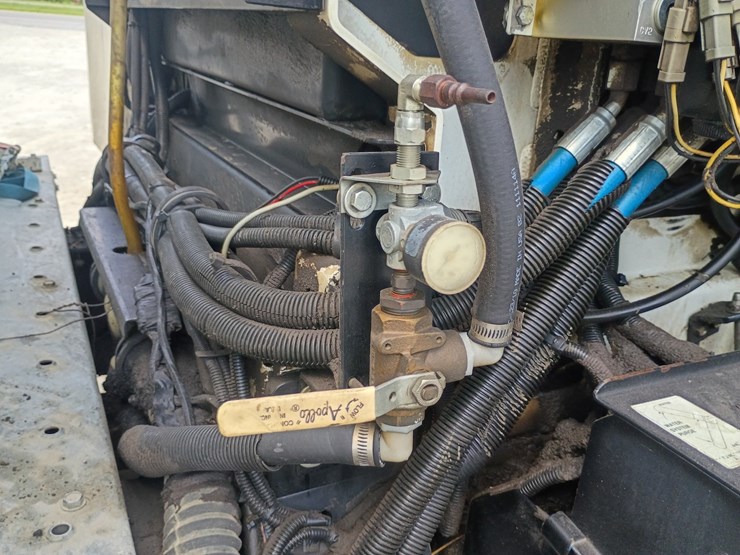 2015-international-durastar-4300-image-77
