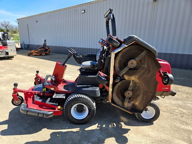 toro-groundsmaster-4000d-image-10