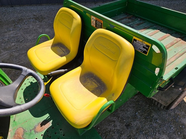john-deere-gator-image-19