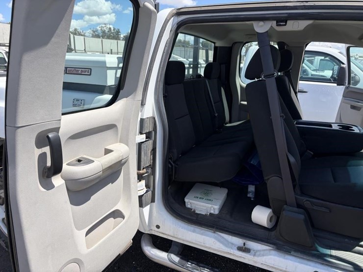 2012-gmc-2500hd-image-10
