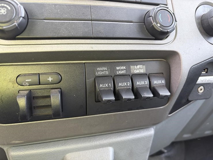 2016-ford-f250-sd-image-17