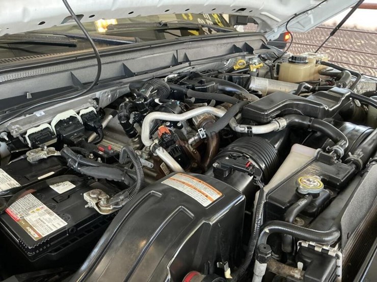 2016-ford-f550-image-15