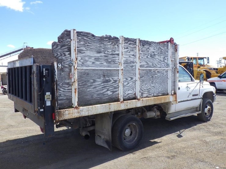 1996-dodge-ram-3500-image-3