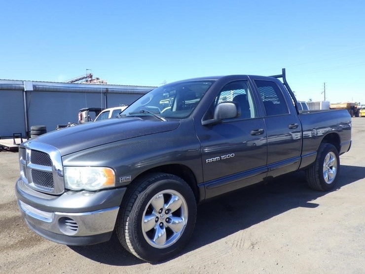 2004-dodge-ram-1500-image-1