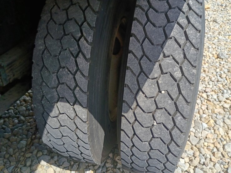 2015-international-durastar-4300-image-116