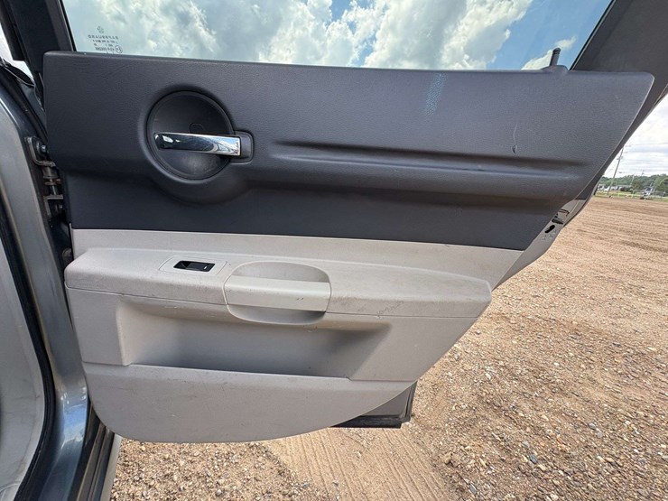 2007-dodge-magnum-4-door-wagon-(119,840-miles)-image-20