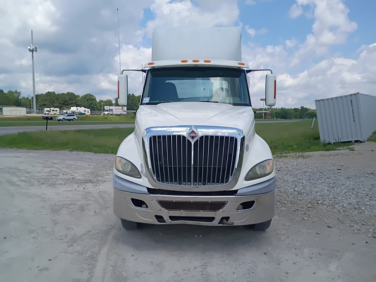 2016-international-prostar-image-16