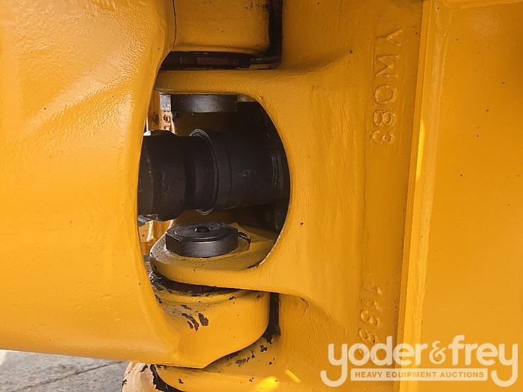 2022-volvo-a25g-image-24