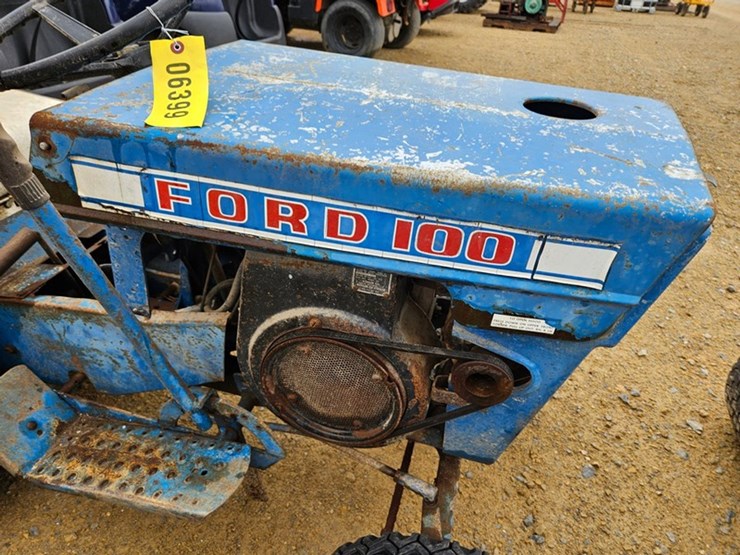 ford-100-image-10