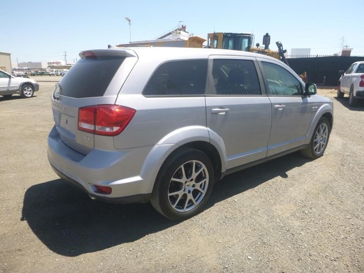 2018-dodge-journey-image-3