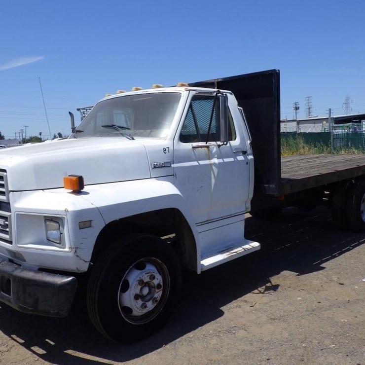 1984 FORD F650