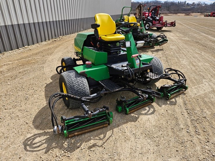 john-deere-3225b-image-7
