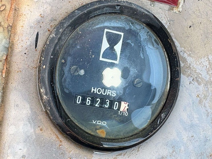 john-deere-444-image-19