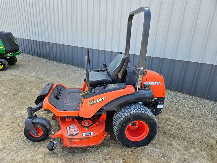 kubota-zd326s-image-2