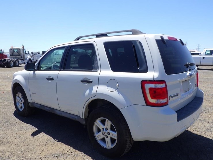 2009-ford-escape-image-4