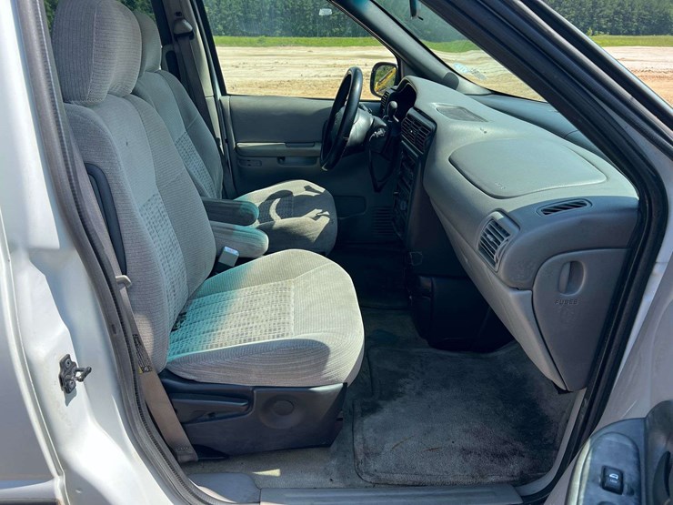 2004-chevrolet-venture-image-20