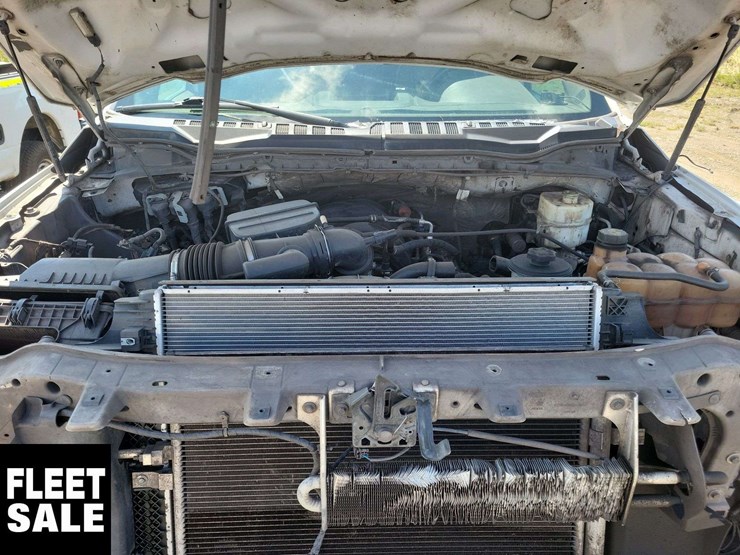 2021-ford-f550-image-30