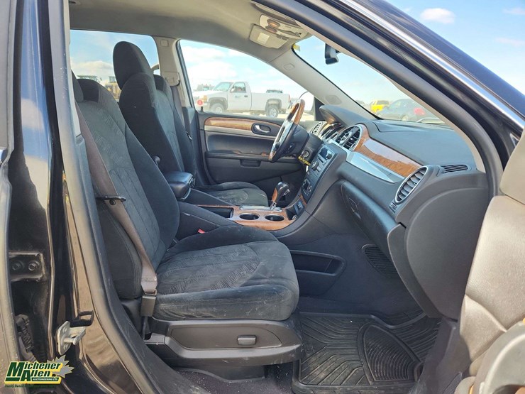 2010-buick-enclave-image-18