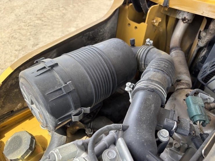 caterpillar-gp30n-image-23