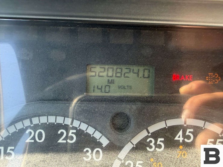2014-freightliner-cascadia-125-image-54