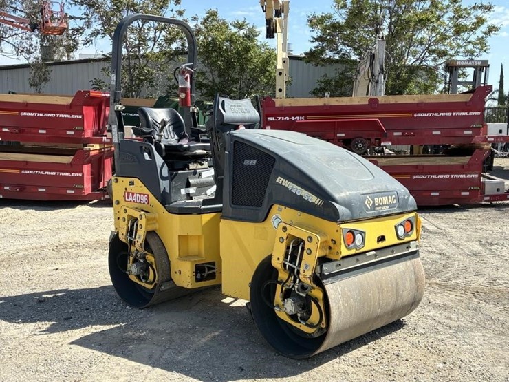 2019-bomag-bw120-image-2