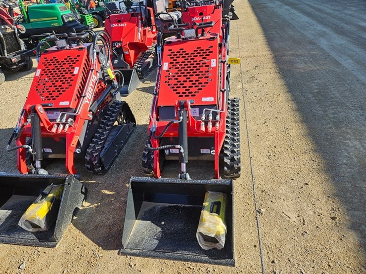 #5122-•-2026-agt-ysrt14-mini-skid-loader-image-8