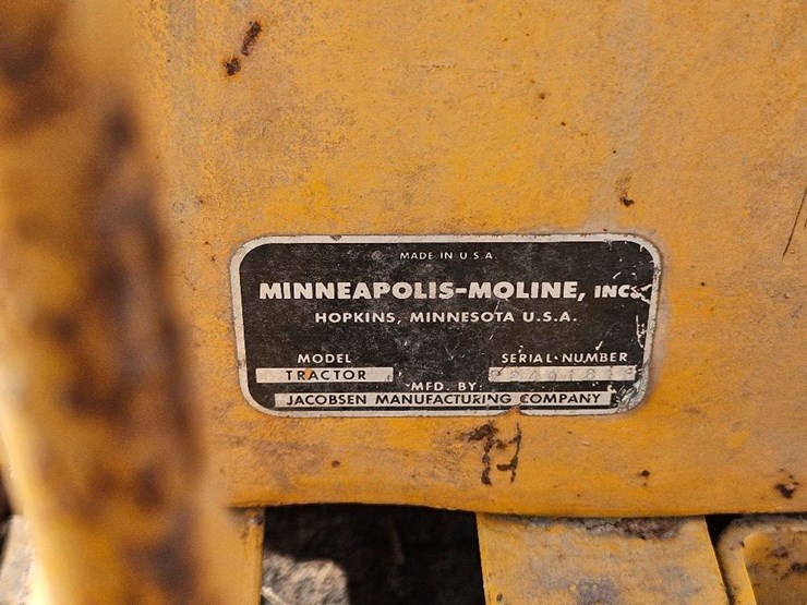 minneapolis-moline-108-image-5