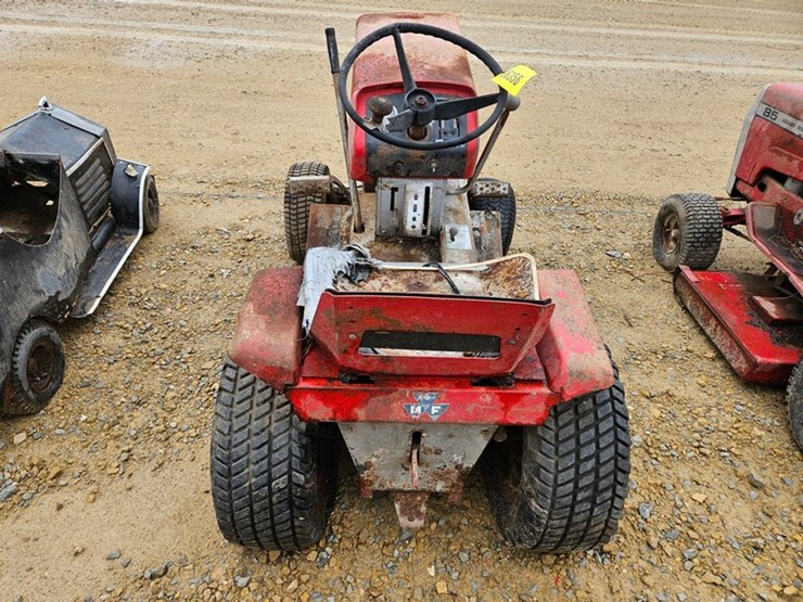 massey-ferguson-12-image-4