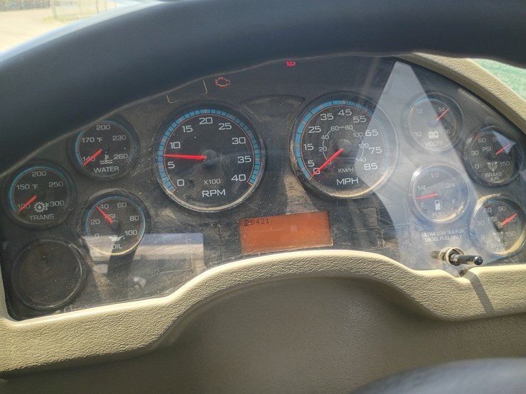 2015-international-durastar-4300-image-61