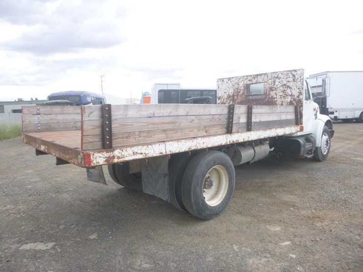 1995-international-4700-image-3